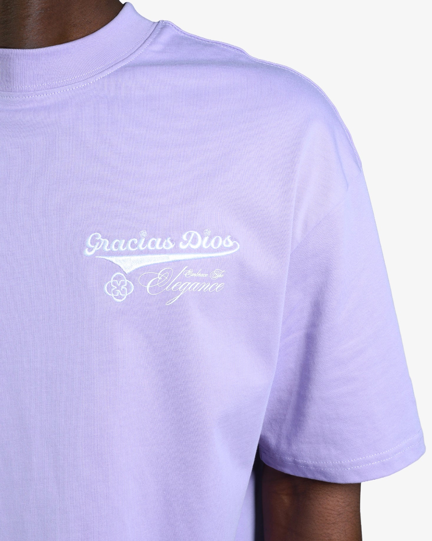 GD Essential Embrace The Elegance Oversized T-Shirt