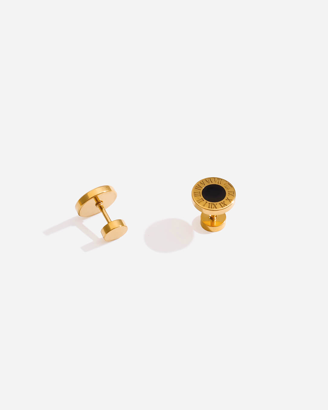 Roman Round Stud Earrings 10mm Gold Tone