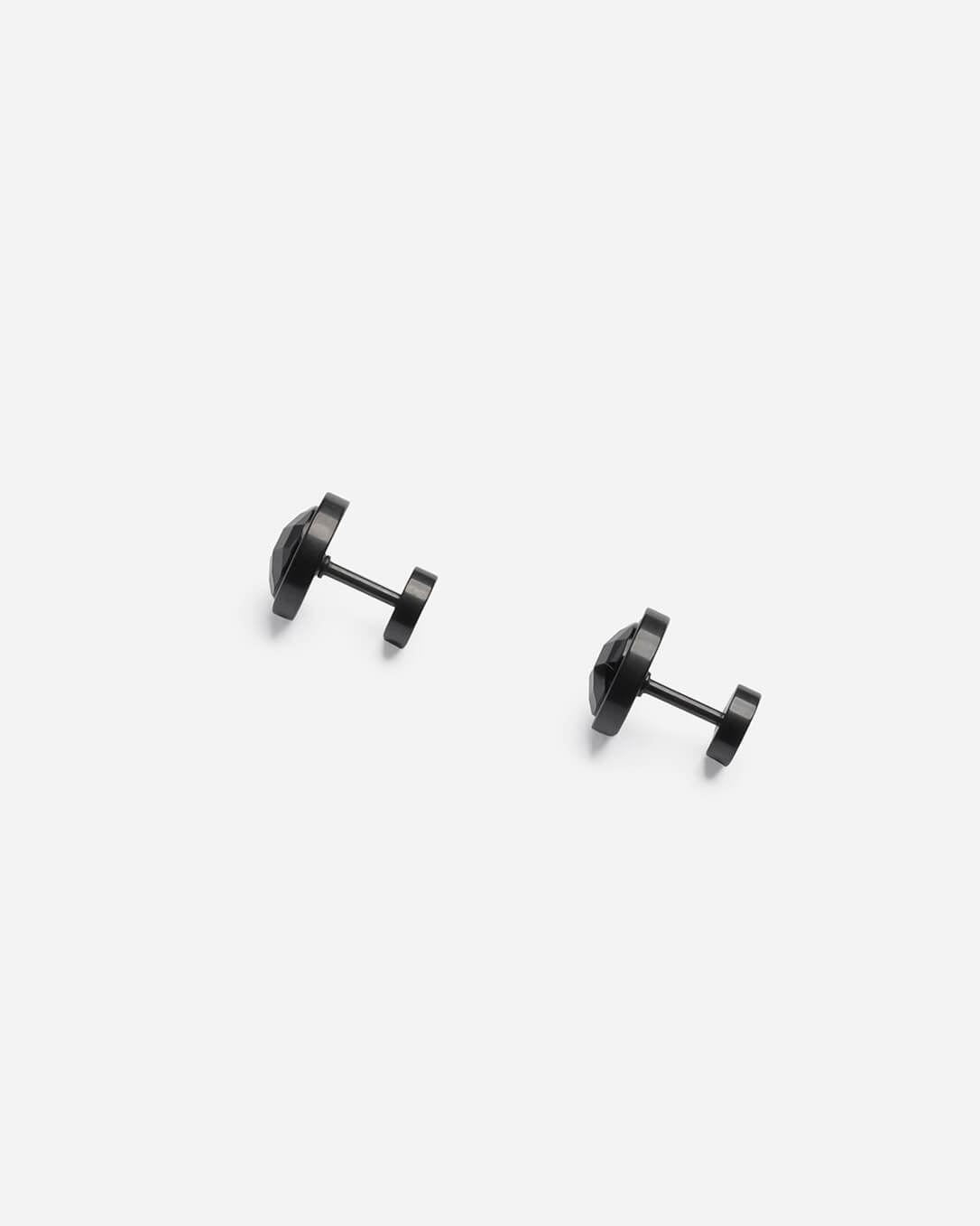 Black Round Stud Earrings 10mm