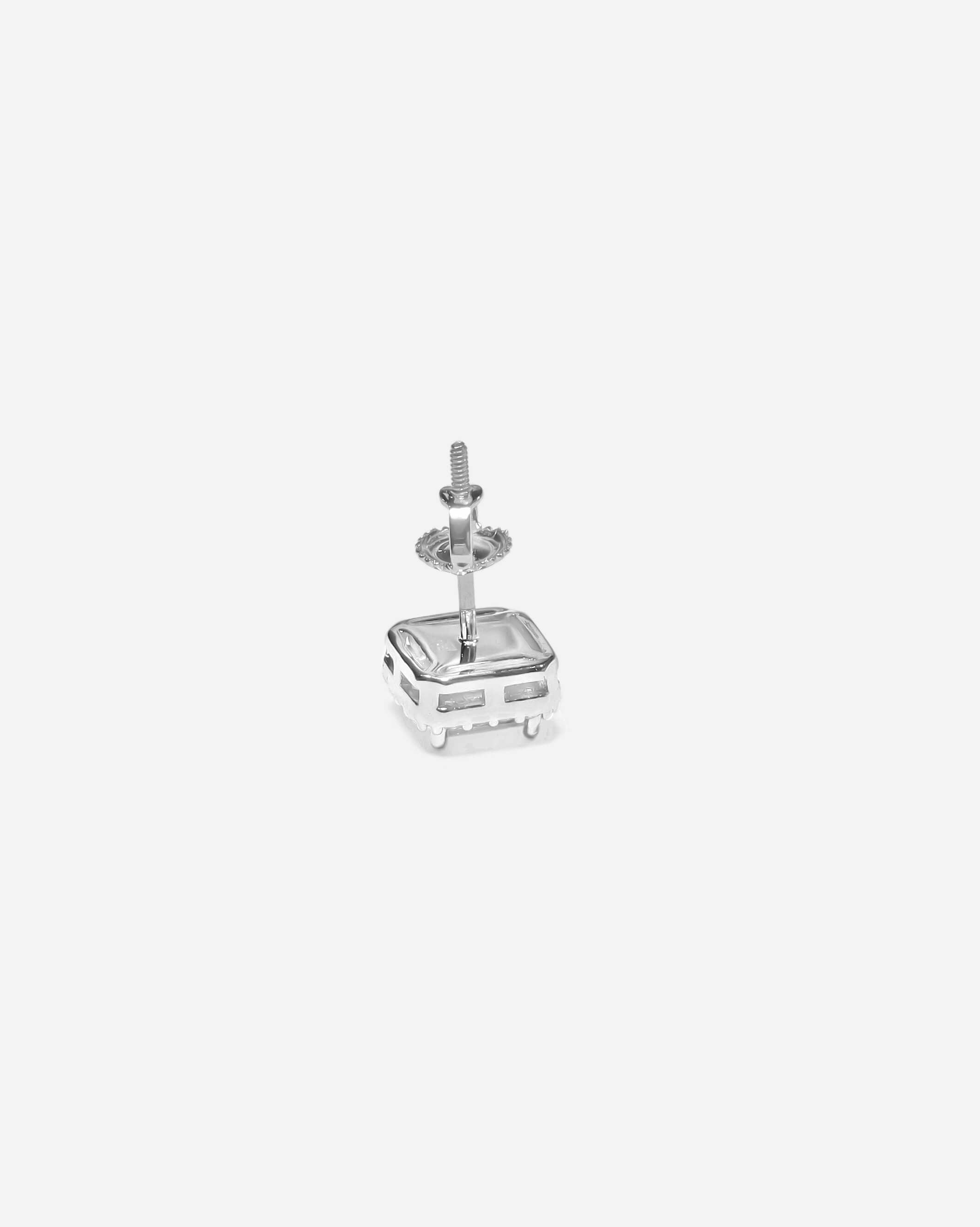 Pure Radiance Ultra 925 Silver Stud Earring