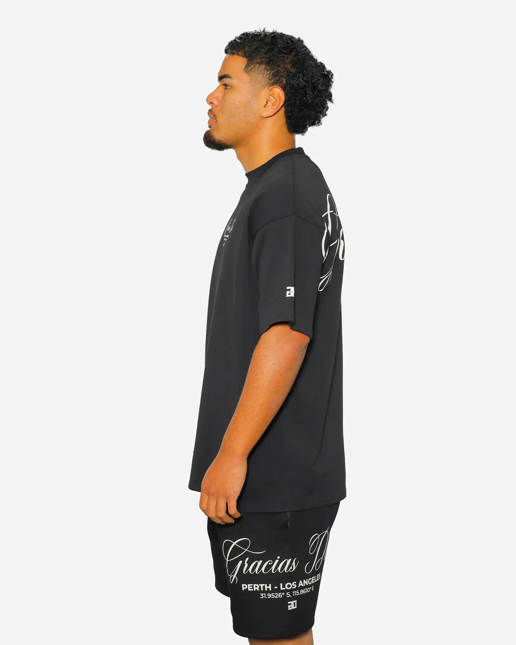 GD Essential Signature Oversized T-Shirt